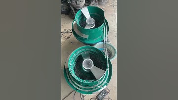 Double track feeding channel spring hardware part vibrating sorting machine with optical sensor