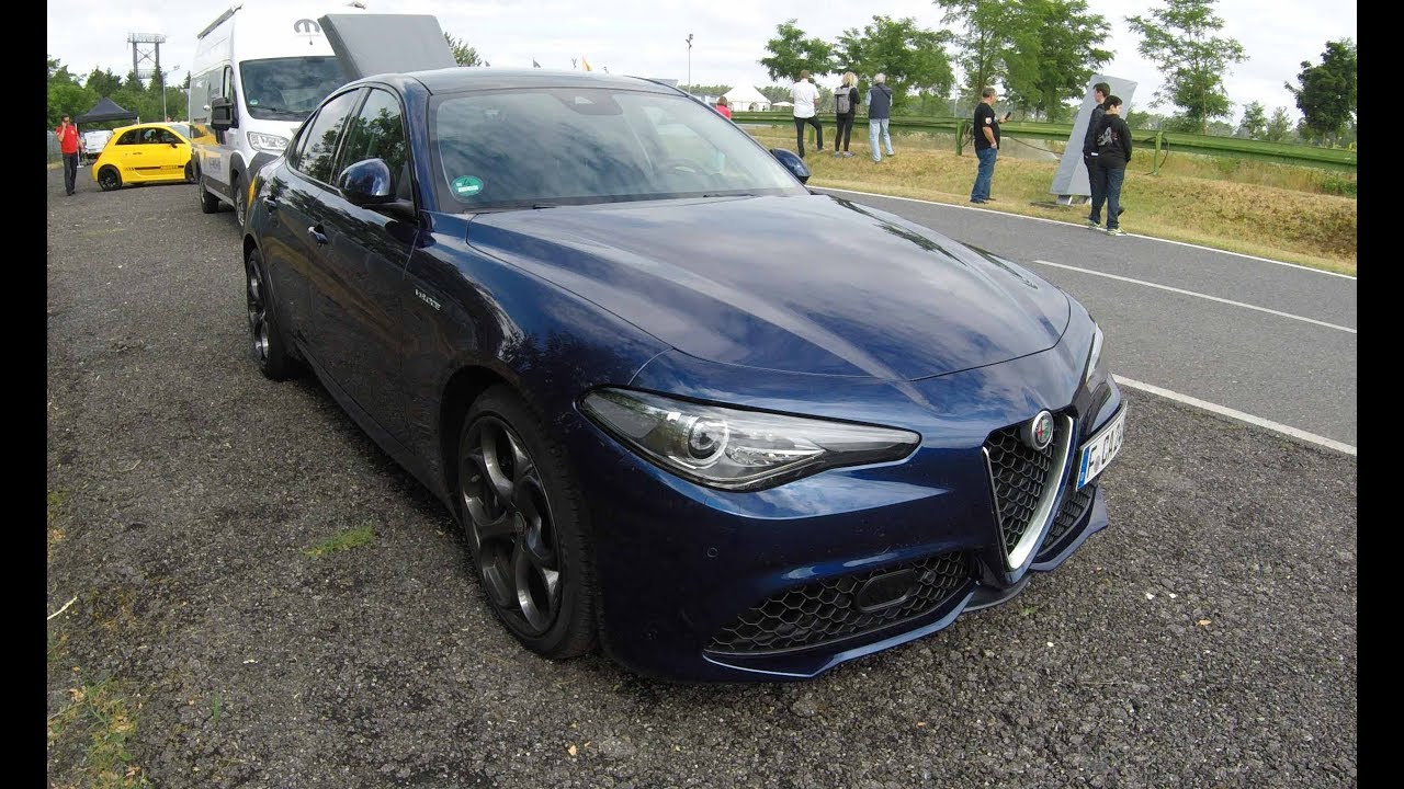 Alfa Romeo Giulia Veloce Q4 New 4x4 Model 2017 Blue