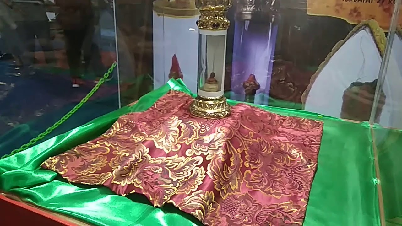Rambut Asli Baginda Rasullullah Saw Pada Pameran Artefak Asli Baginda ...