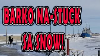 Barko na-stuck sa Snow