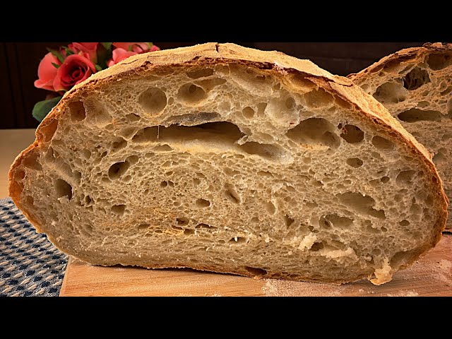 Stop buying bread, make country bread with this recipe. Bread with alveoli. class=