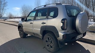 Взял Lada Niva Travel Black - навсегда! прет по полю - рвёт буржуев! Лада Нива Тревел Блек