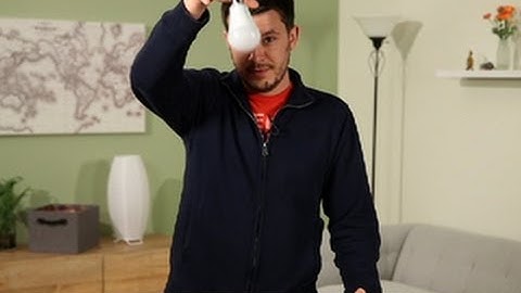 Does the Connected by TCP Wireless LED Lighting Kit hold it