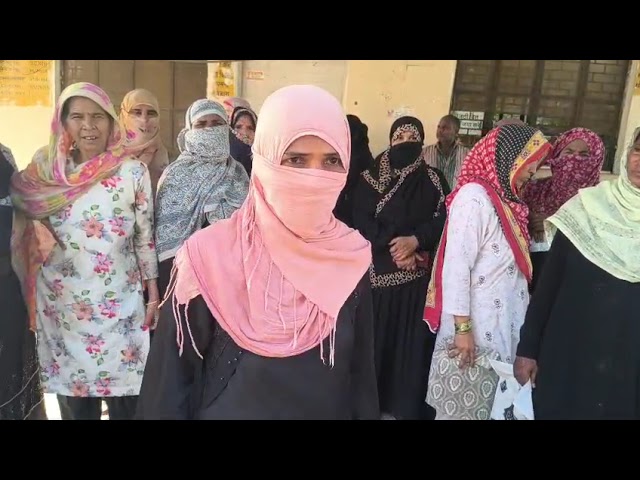 बिजनौर: स्मार्ट मीटर के विरोध में महिलाओं का हंगामा, स्योहारा बिजली घर पर प्रदर्शन