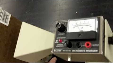 Microwave Fabry-Perot interferometer