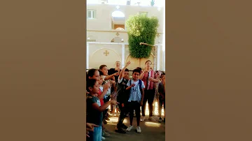 ابونا ابراهيم عنده اولاد كتير من أطفال مدارس الاحد بدير مار جرجس 