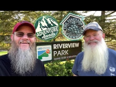 Hiking Riverview Park Lake MetroParks Ohio W Brian TheVineyardFarmhouse