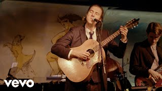 Hamilton Leithauser - Here They Come (Live from The Carlyle Hotel NYC)