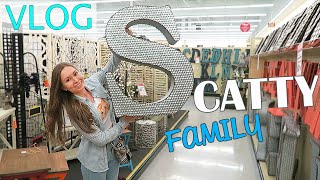 картинка: По магазинам! WHOLE FOODS, BEST BUY, HOBBY LOBBY