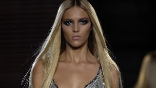 Anja Rubik Runway Throwback