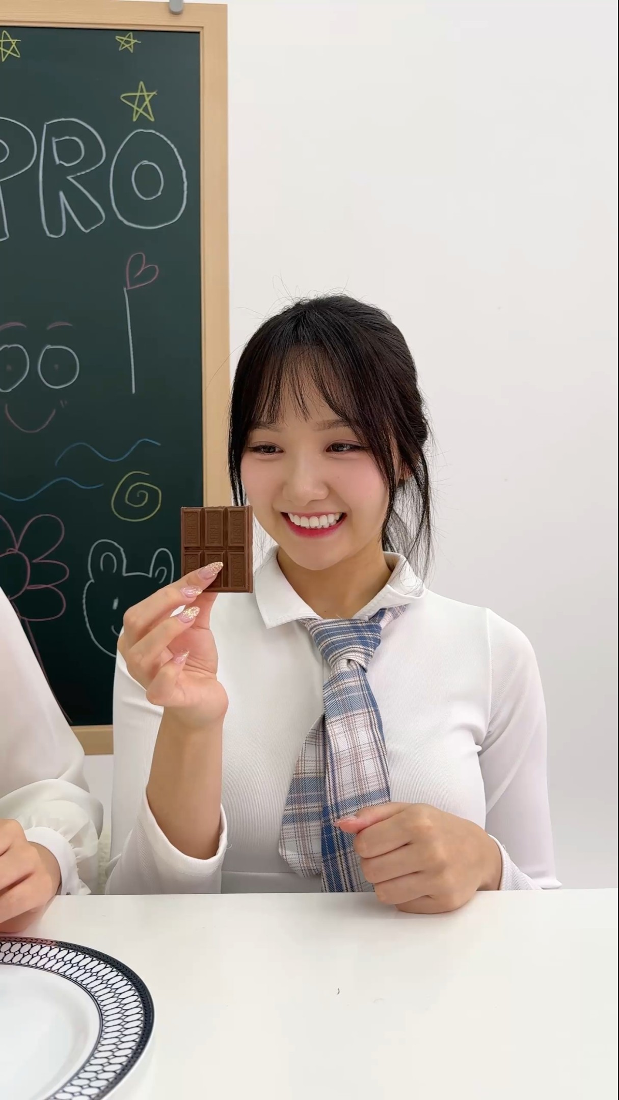 선생님의 초콜렛을 몰래 먹기 위한 아이디어?