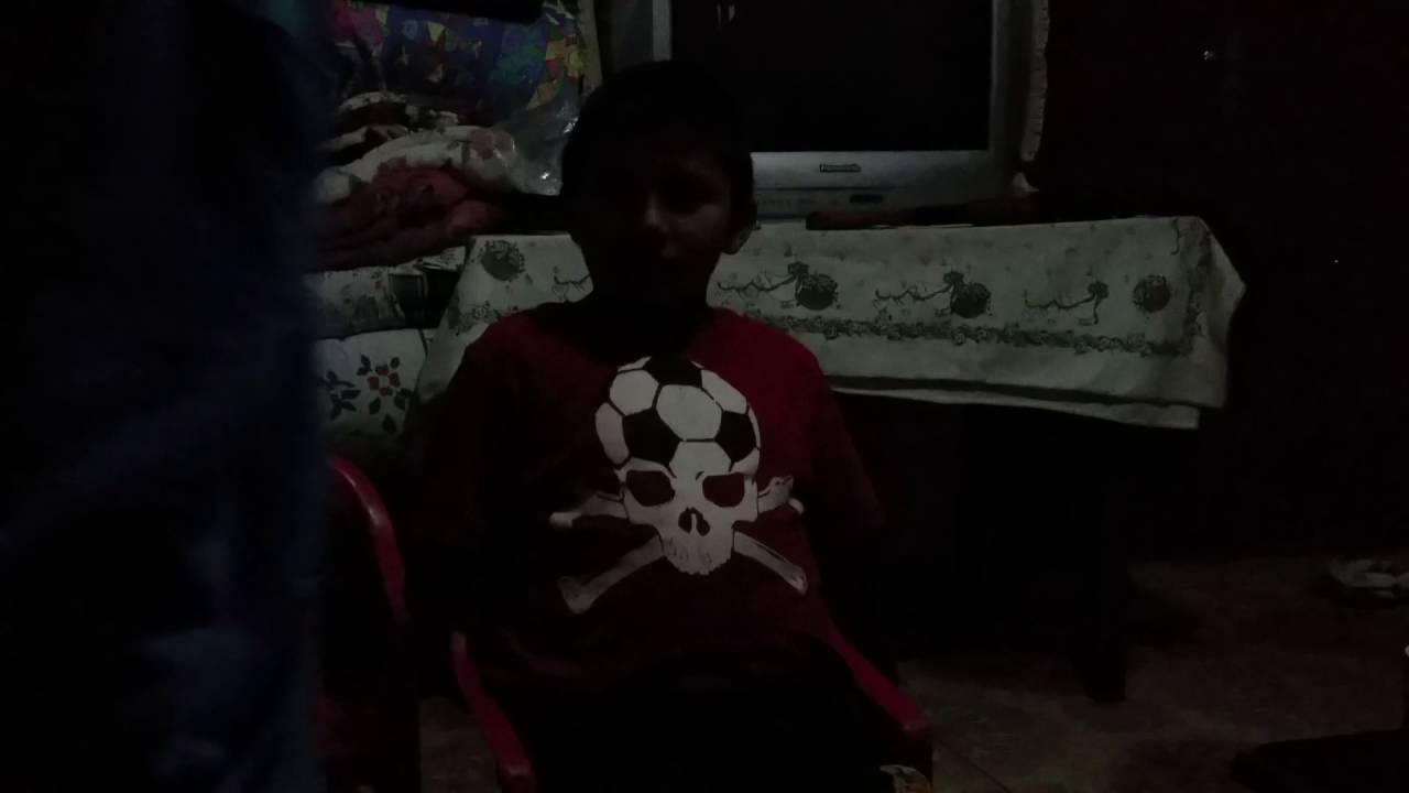 Él chico con rabia animal - YouTube