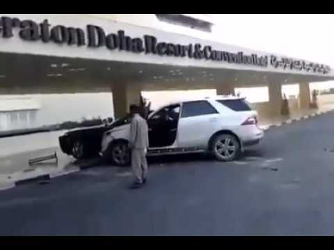 insane-!-crazy-guy-crash-his-car-on-a-rolls-royce-ghost-in-qatar-!