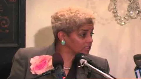 Atlanta Mayor Shirley Franklin Meets the Press