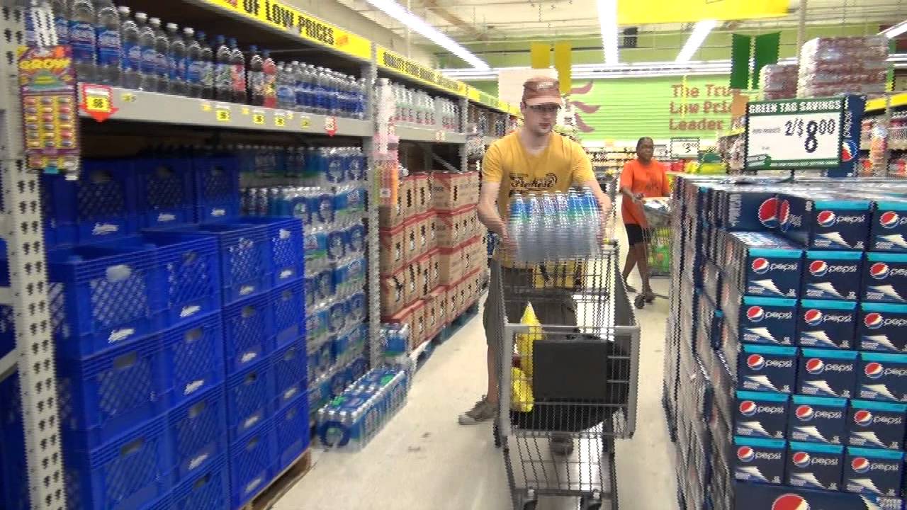 PrinsFlip in Amerika: Bier halen! - YouTube