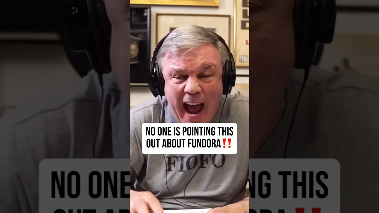 No one is pointing this out about Fundora! 🥵🥊