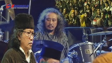 Gamelan Orchestra Kiai Kanjeng Cak Nun Menyentuh Hati || Annabi Shollu 