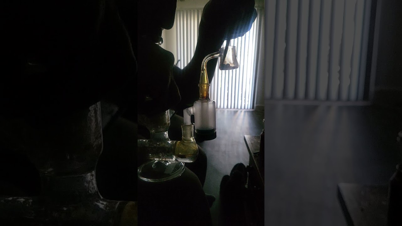 dabbing wax in slow-mo.