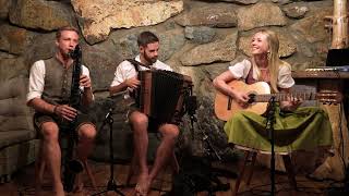 Download Lagu Antiquitäten Franze - Hecki Trio MP3 Download Lagu Antiquitäten Franze - Hecki Trio MP3