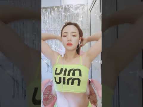 Amazingly Beautiful Sexy Vietnamese girls Delicious breasts Bigo live