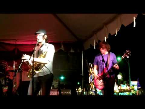 Can't Stand You Video