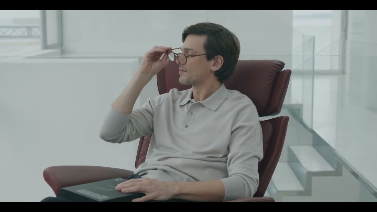 Discover the Stressless Magic Recliner Chair