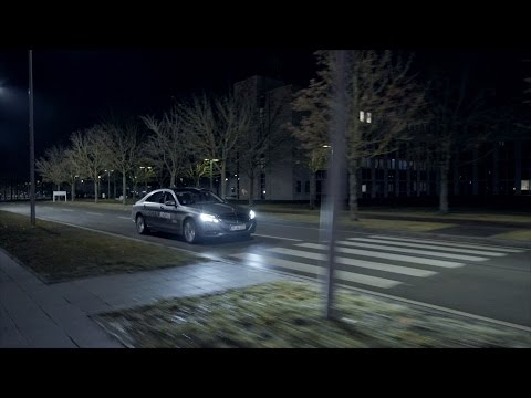 mercedes-benz-digital-light