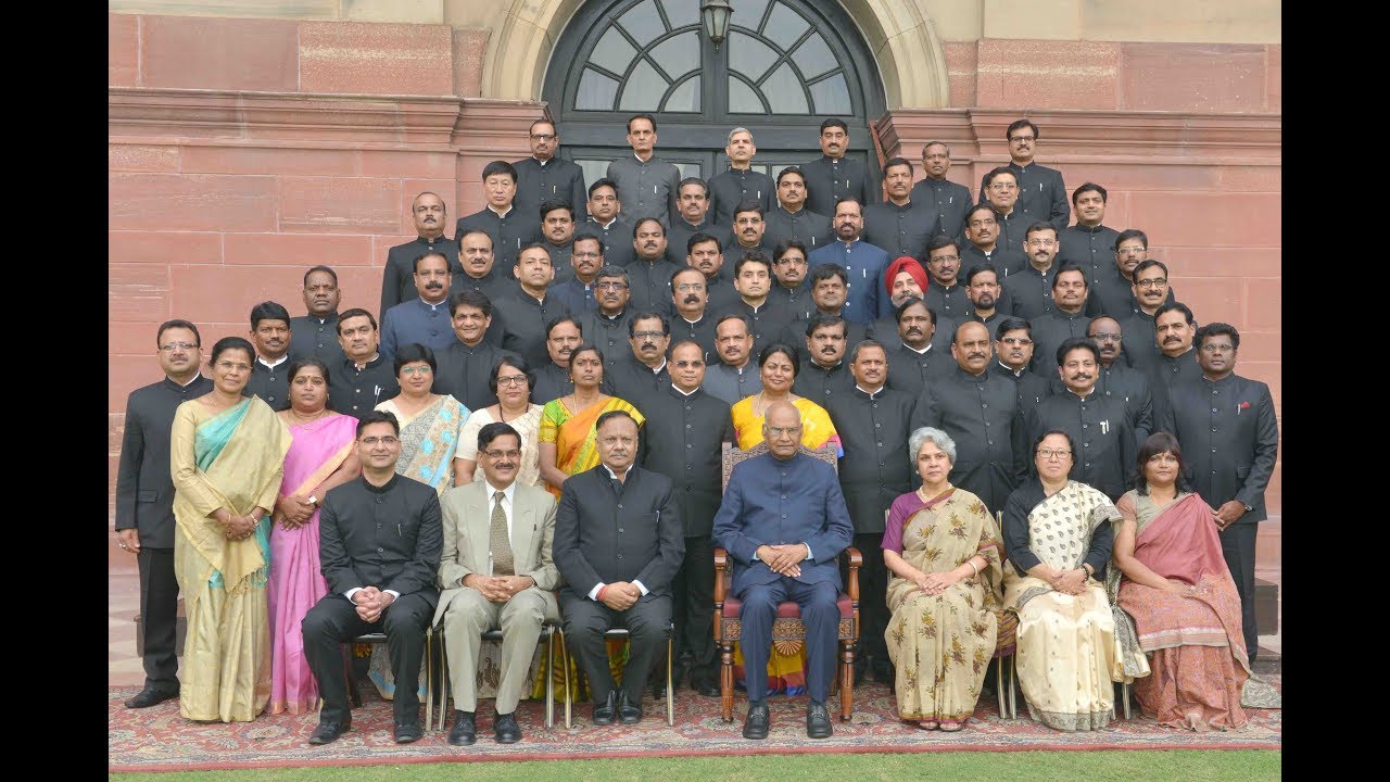 State Civil Service Officers promoted to the IAS call on the President