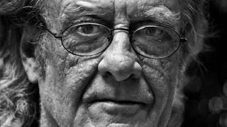 Watch Luis Eduardo Aute Deseo video