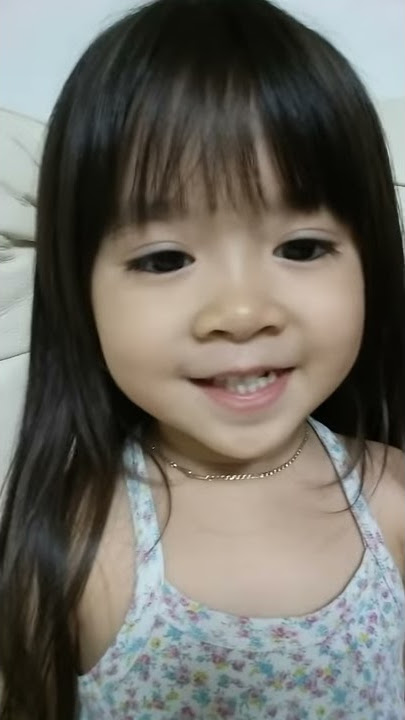 Breanna Youn Singing : Gom Se Mari (Three Bears)