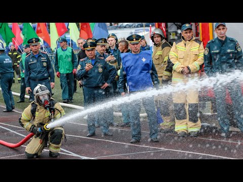 Пожарный из Петербурга занял первое место на профессиональном конкурсе в Перми