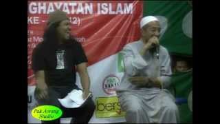 Ustaz Azhar Idrus 2012 Nyanyi Lagu XPDC