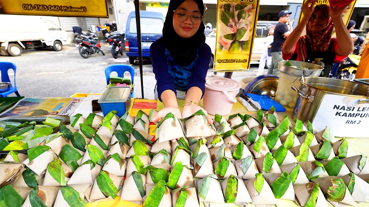 FOOD Tour at Pasar Malam Ukay Perdana 🇲🇾 Best Malaysian Street Food You MUST Eat!