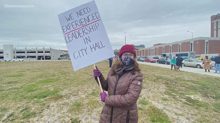 Portsmouth demonstrators push back against, suppor...