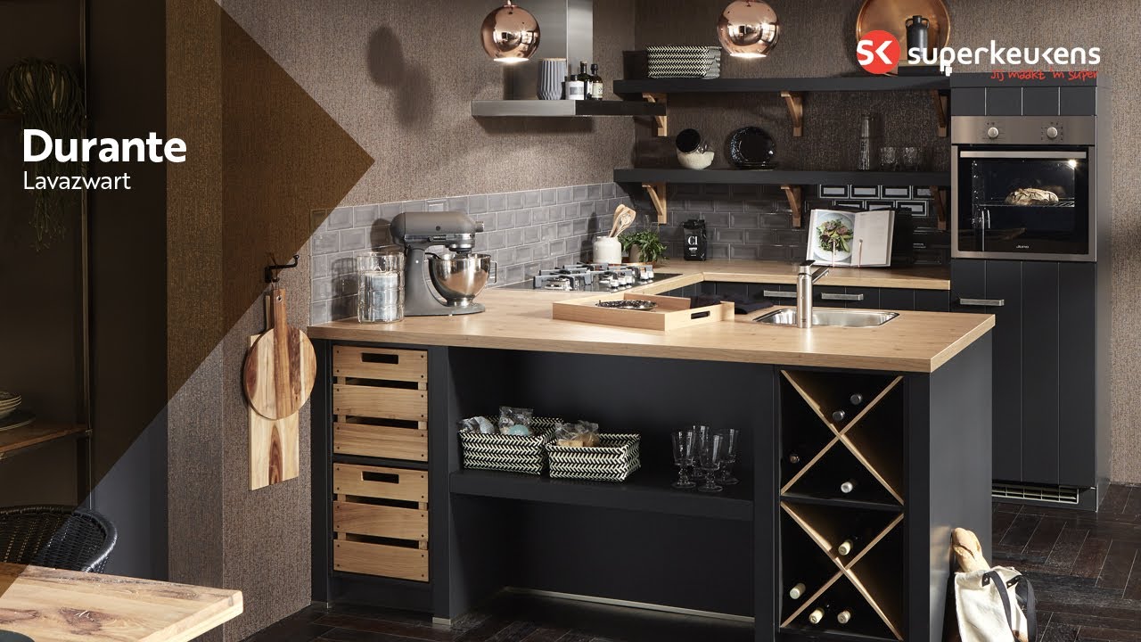 Superkeukens landelijke matzwarte keuken Durante