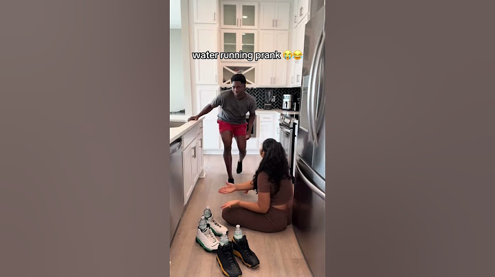 He don’t pay attention #fyp #funny #funnyvideos #comedy #funnyshorts #relationship