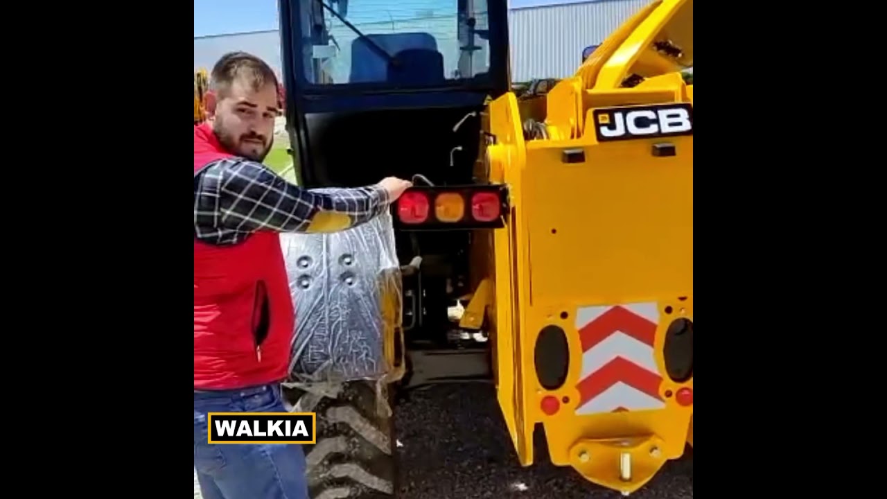 Nueva telescópica JCB 532-70