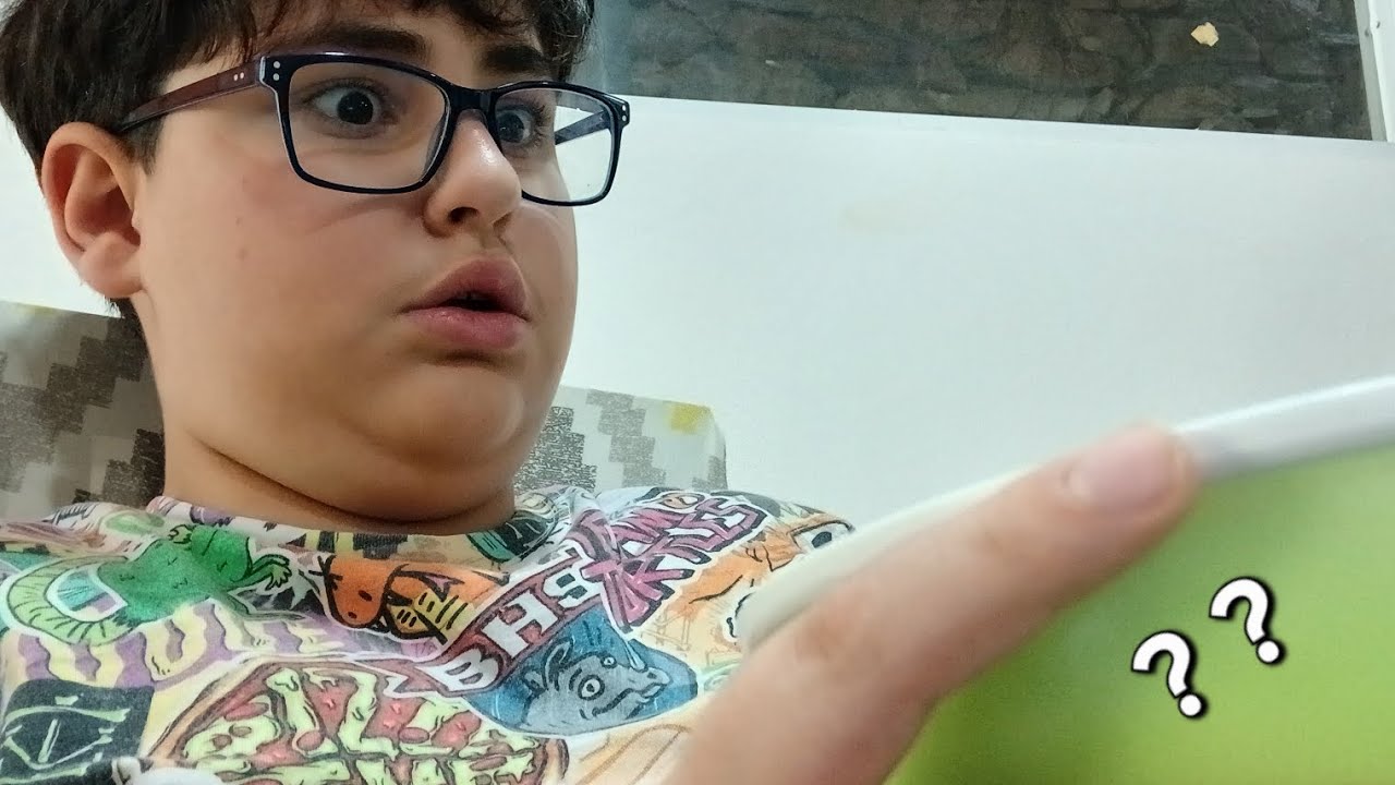 BATH BOMB GONE ROUGUE ( sience experiment )