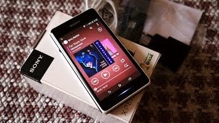 Распаковка музыкального Sony Xperia E1 (unboxing)
