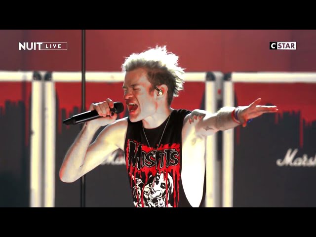 Sum 41 - War (LIVE) FULL HD // HQ class=