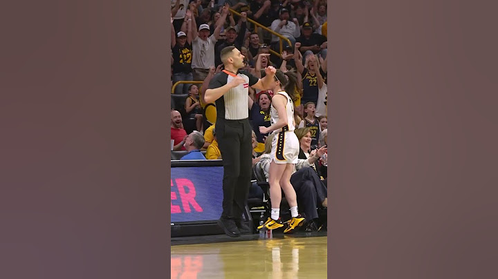 This Angle & Reaction to Caitlin Clark Hitting Three from Beyond her 22 Logo at Iowa 🤩