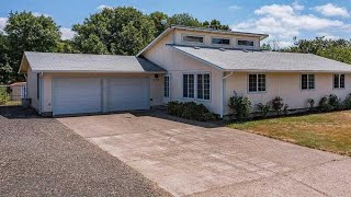 277 Jeffery Pl, Philomath, OR Presented by Ronda Houser.