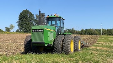 Big Green Tractor: John Deere 8560 Chisel Plowing