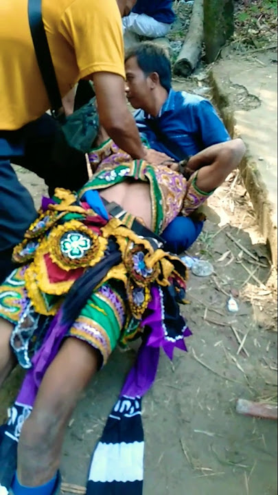 Penyembuhan Gedruk Kerasukan #gedruk #jaranan #jathilan