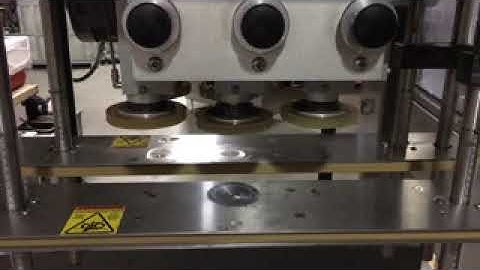 BID ON EQUIPMENT: Item 361083 - 6 Spindle KAPS-ALL FE6 Inline Cap Tightener - Retorquer