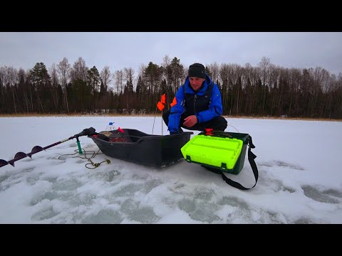 Видео: Рыбалка на Озере! Закрываю Зимний Сезон!