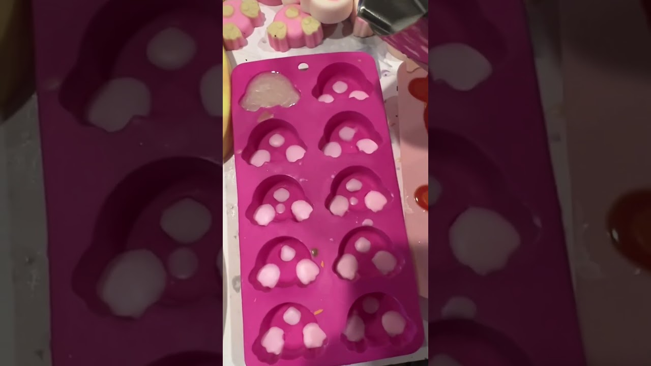 Spring vibes with artisan wax melts! 