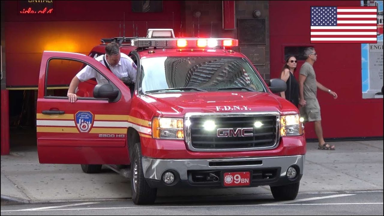 fire trucks pictures Fire trucks responding on siren and lights - FDNY Battalion 9 & Ladder 4 (cancels)