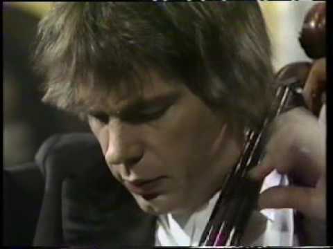 Julian Lloyd Webber plays Faure 's Elegy