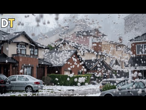 Severe hailstorm in Texas,USA! Golf ball-sized hail causes damage in San Antonio